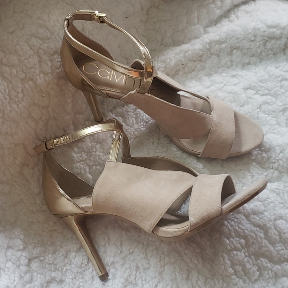 Calvin Klein heels - Picture 2 of 5